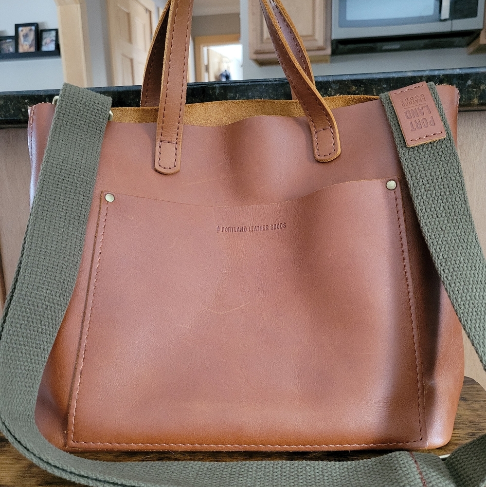 Portland Leather Goods Honey Medium Crossbody